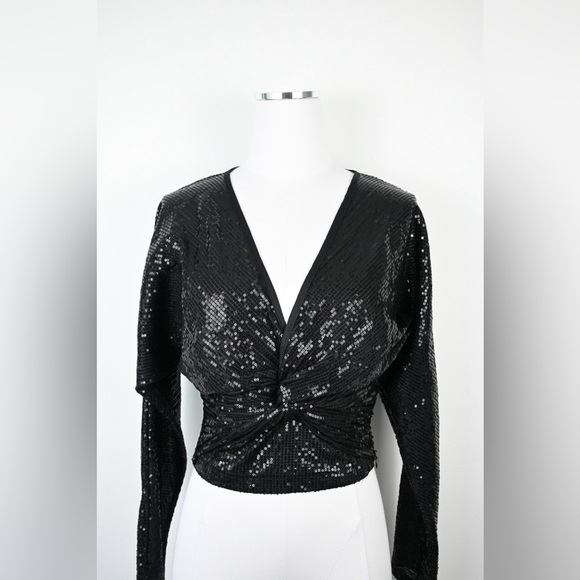 Bishop & Young Sequin Front Twist Blouse NWOT - Picture 6 of 6